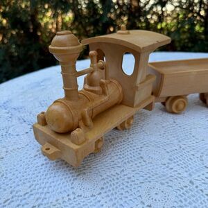 Lionel happy huff n puff vintage 70's resin Wooden look Toy Train